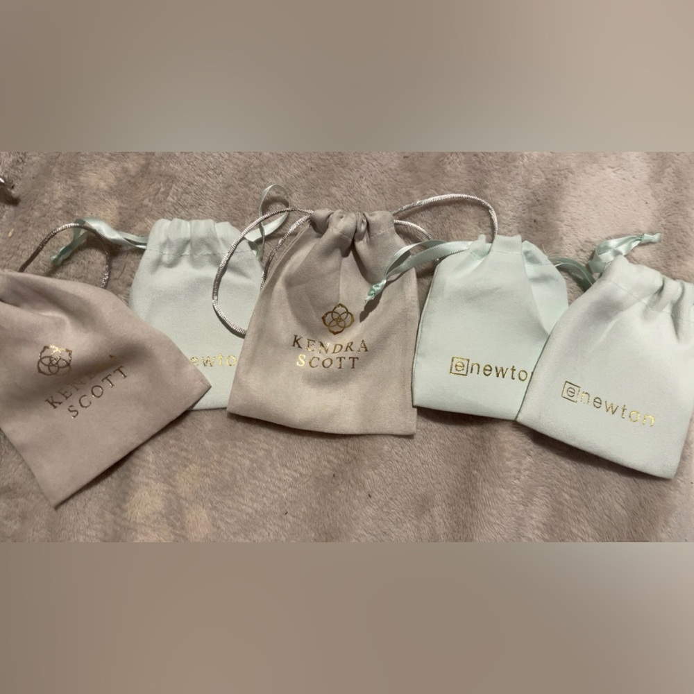 Kendra Scott Elegant Gray and Mint Pouches